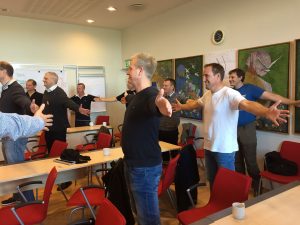 Der er tid til grin og smil på Proceslederuddannelsen
